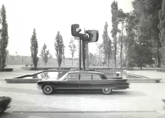 limousine-ancienne-historique-voyages-remy