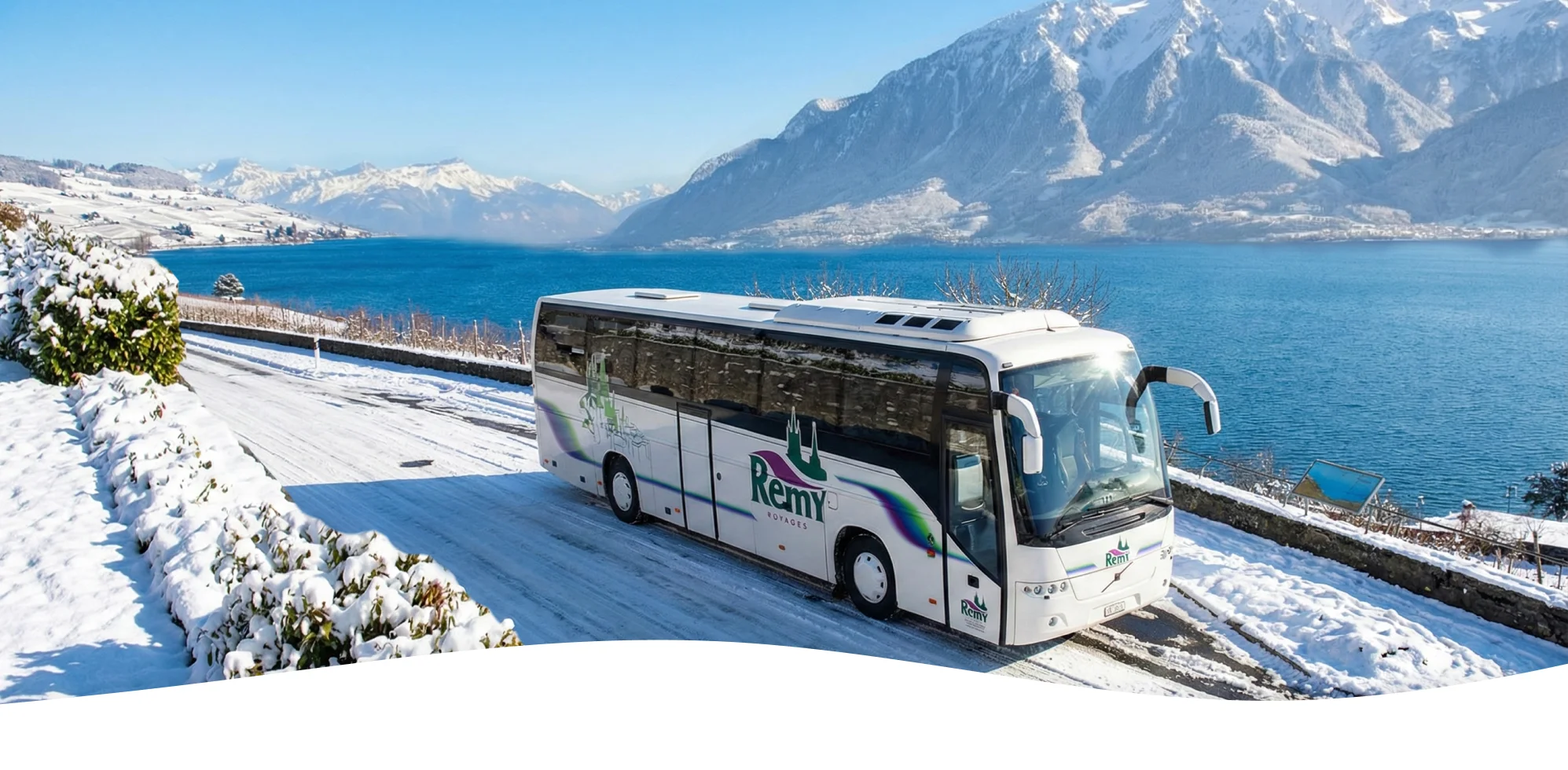 Autocar Rémy dans le Lavaux en hiver