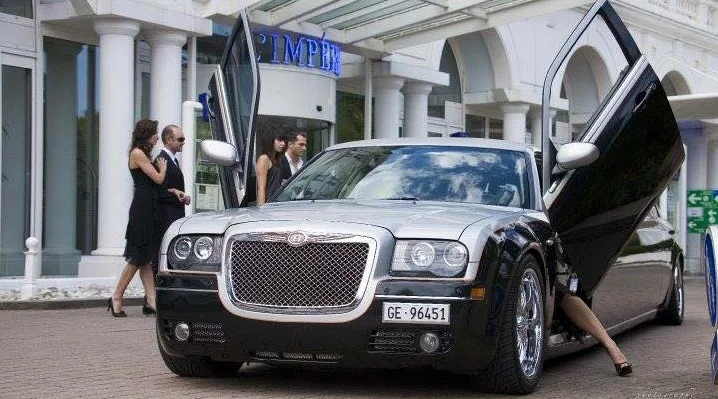 Limousine stretch VIP Voyages Rémy Lausanne
