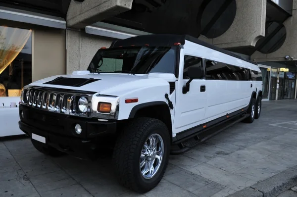 Limousine stretch Hummer Voyages Rémy Lausanne