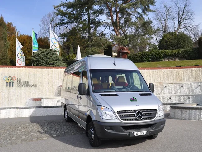 Intérieur minicar Voyages Rémy